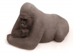 Gorila ležící, umělý kámen, 1985, 33 cm