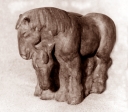 Tažní koně, umělý kámen, 1987, 28 cm